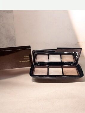 Hourglass Ambient Lighting Palette -